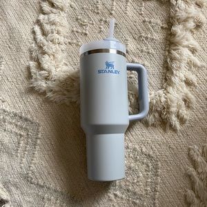 NEW Stanley 40oz 2.0 Quencher FOG